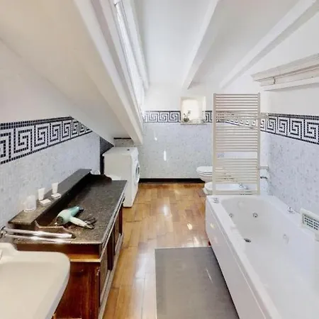 Mansarda Vista Mare San Michele 24 Appartement *